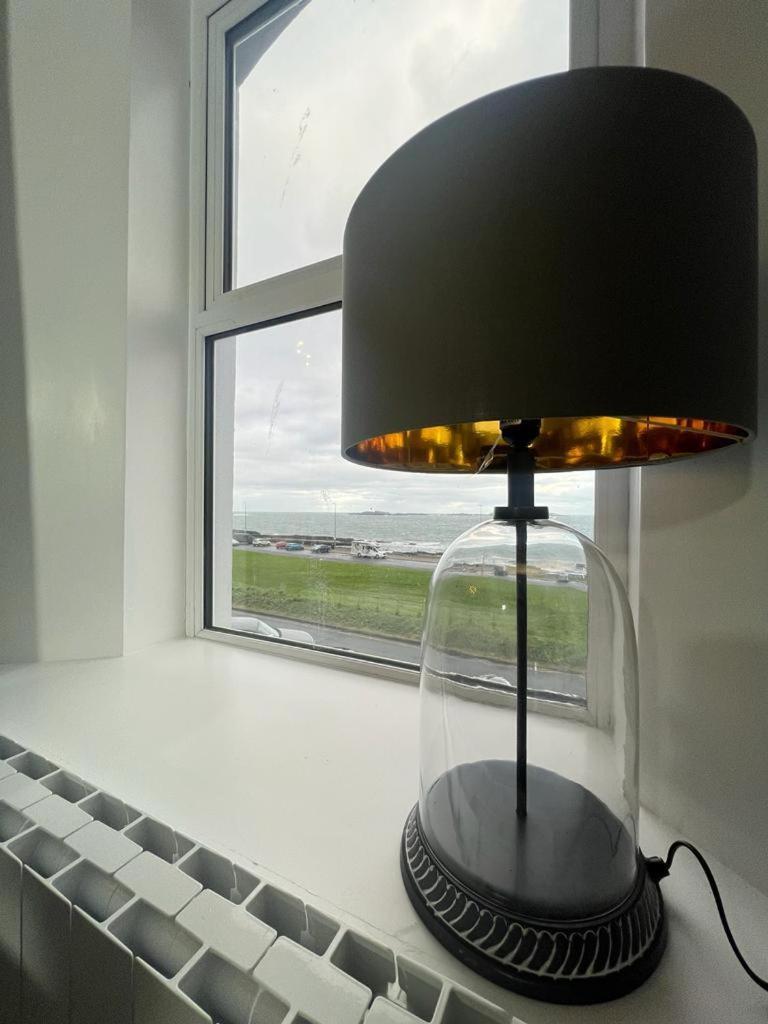 No 6 Sea Whisper Apartment Portrush Ruang foto